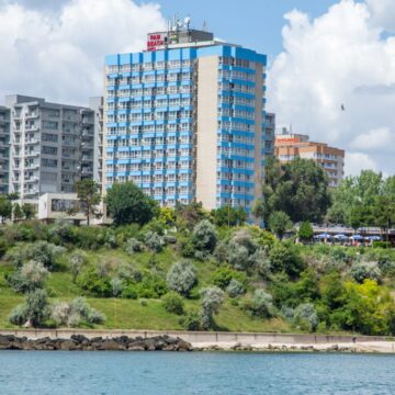 Tranzacție pe litoral – Familia Cristi Borcea vinde hotelulul Pam Beach cu peste 9 milioane euro