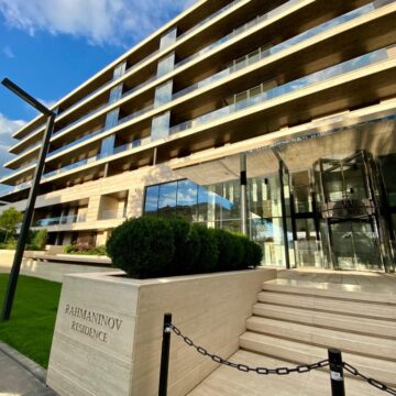 Simona Halep a plătit peste 2 milioane de euro pe două apartamente de lux cu vedere la parcul Verdi și lacul Floreasca