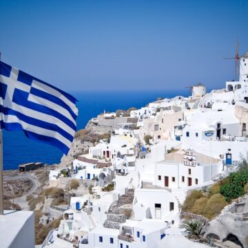 Guvernul grec vrea să ridice pragul programului Golden Visa pentru a combate criza imobiliară