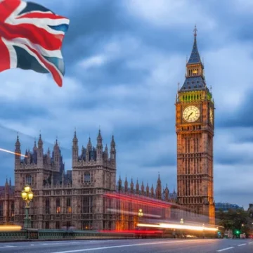 Prețurile locuințelor din Marea Britanie au scăzut pentru a șasea lună consecutiv, reflectând slăbiciunea pieței londoneze